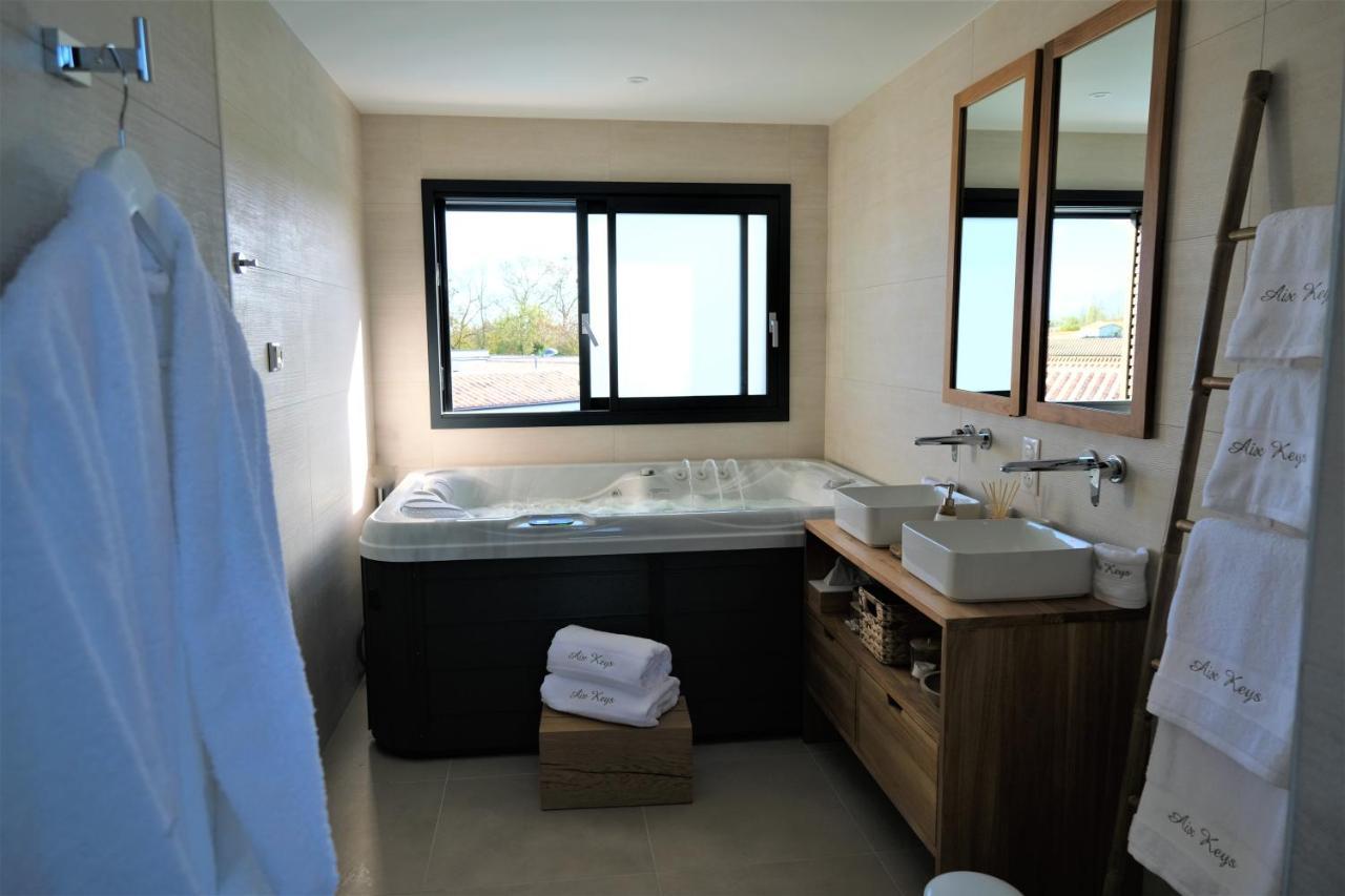 Suites By Aix Keys Avec Jacuzzi Privatif 5 Min Des Plages Fouras Saint-Laurent-de-la-Prée Exterior foto